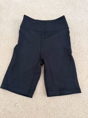 Lululemon Black Athletic Bike Shorts 8 in